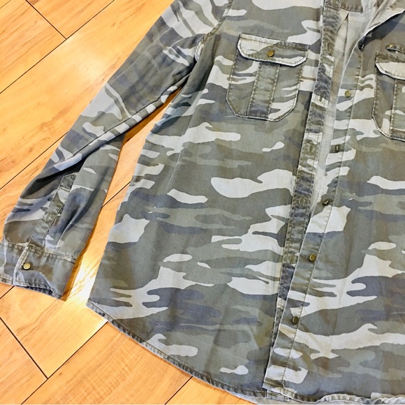 Express camouflage camo shirt top shacket snap long sleeve small hunting… - Picture 7 of 7